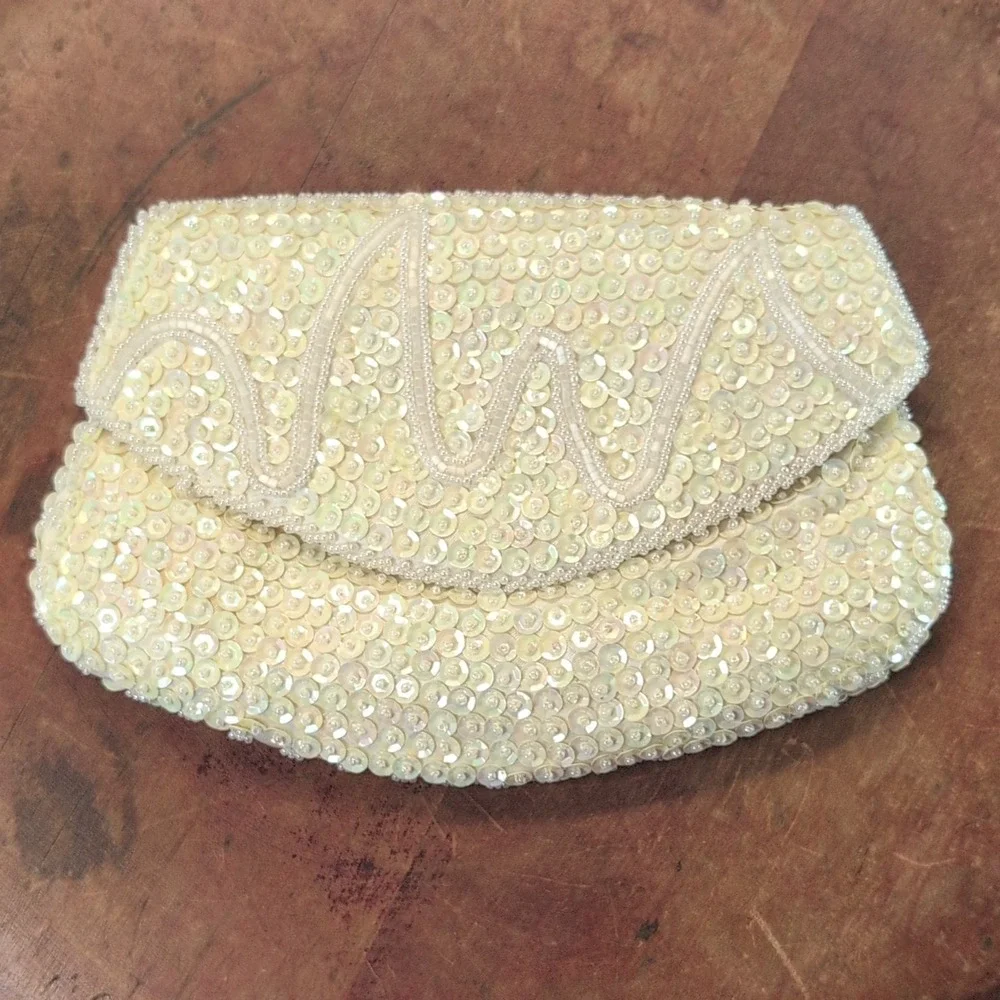 Vintage La Regale Ltd Ivory Beaded Sequin Clutch Shoulder Bag Snap Closure Lined